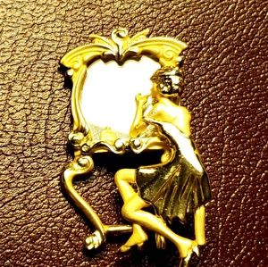 Lady Lookong in Vanity Mirror Pin Brooch